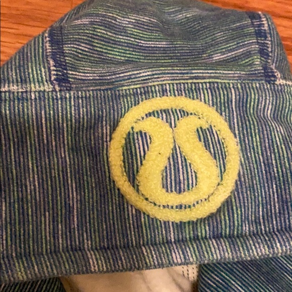 Size 6 Lulu Lemon Scuba Hoodie - Picture 2 of 4